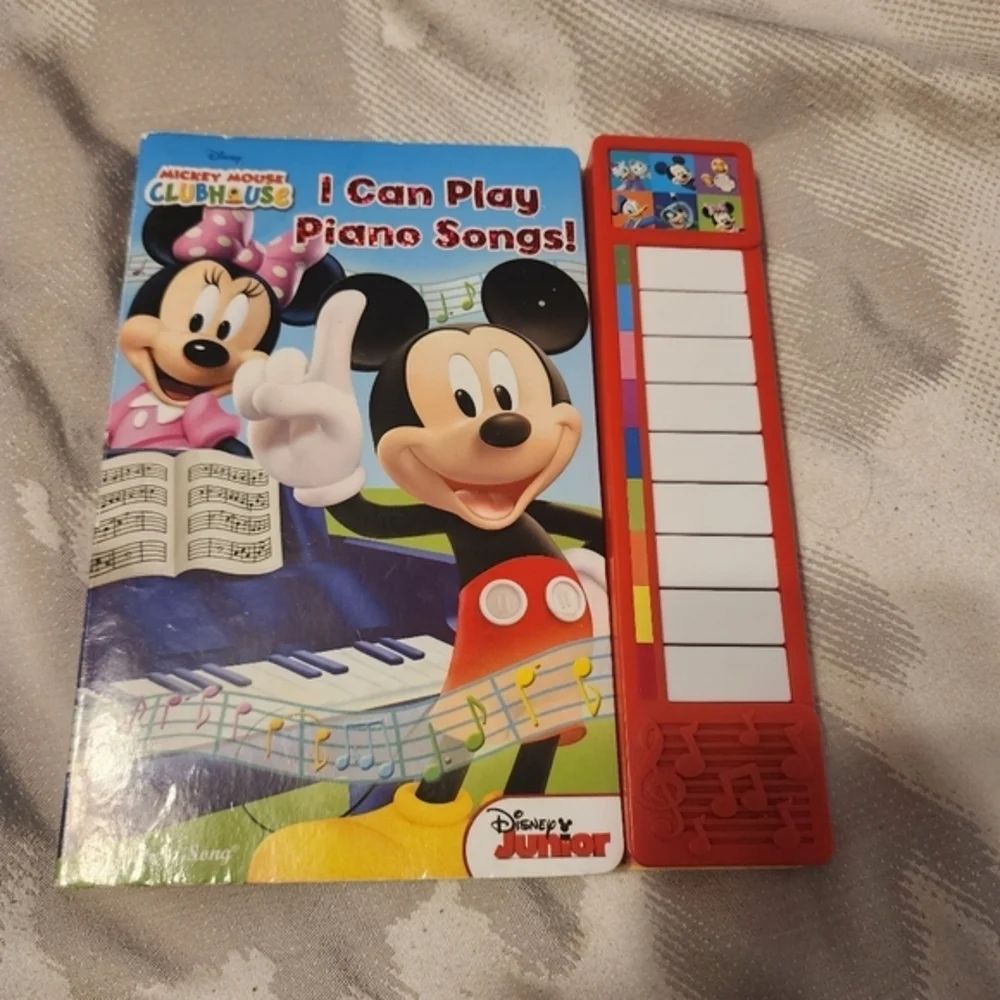 Mickey Disney Junior Interactive Piano Sings Book. Learn to play!Great condition
